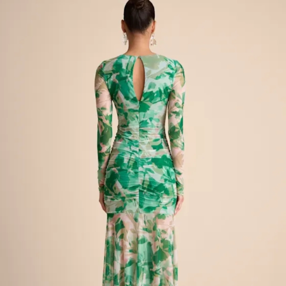 Lulu's Chic Green Geometric Long Sleeve Dress - Picture 4 of 5